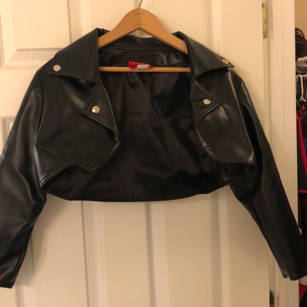 Pinup girl Deadly Dames bolero jacket black
